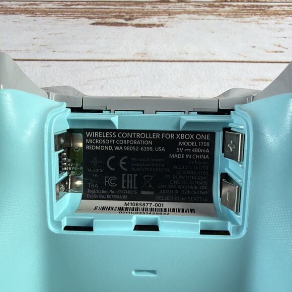 Xbox One Wireless Controller Model 1708 Grey Blue Teal Missing Battery Cover - Picture 6 of 7